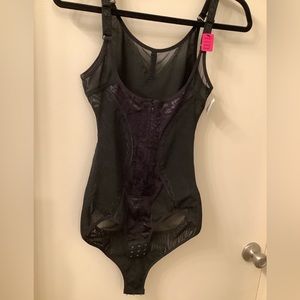 Shapewear Bodysuitw/snap Corset Style Hook Zip Lace Black Size Large Brand UNK